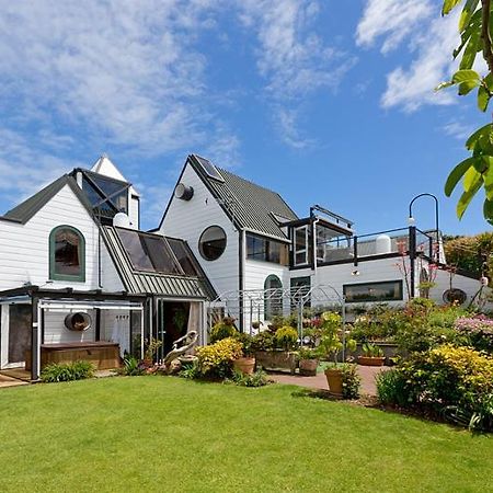 Tivoli Homestay New Plymouth Buitenkant foto